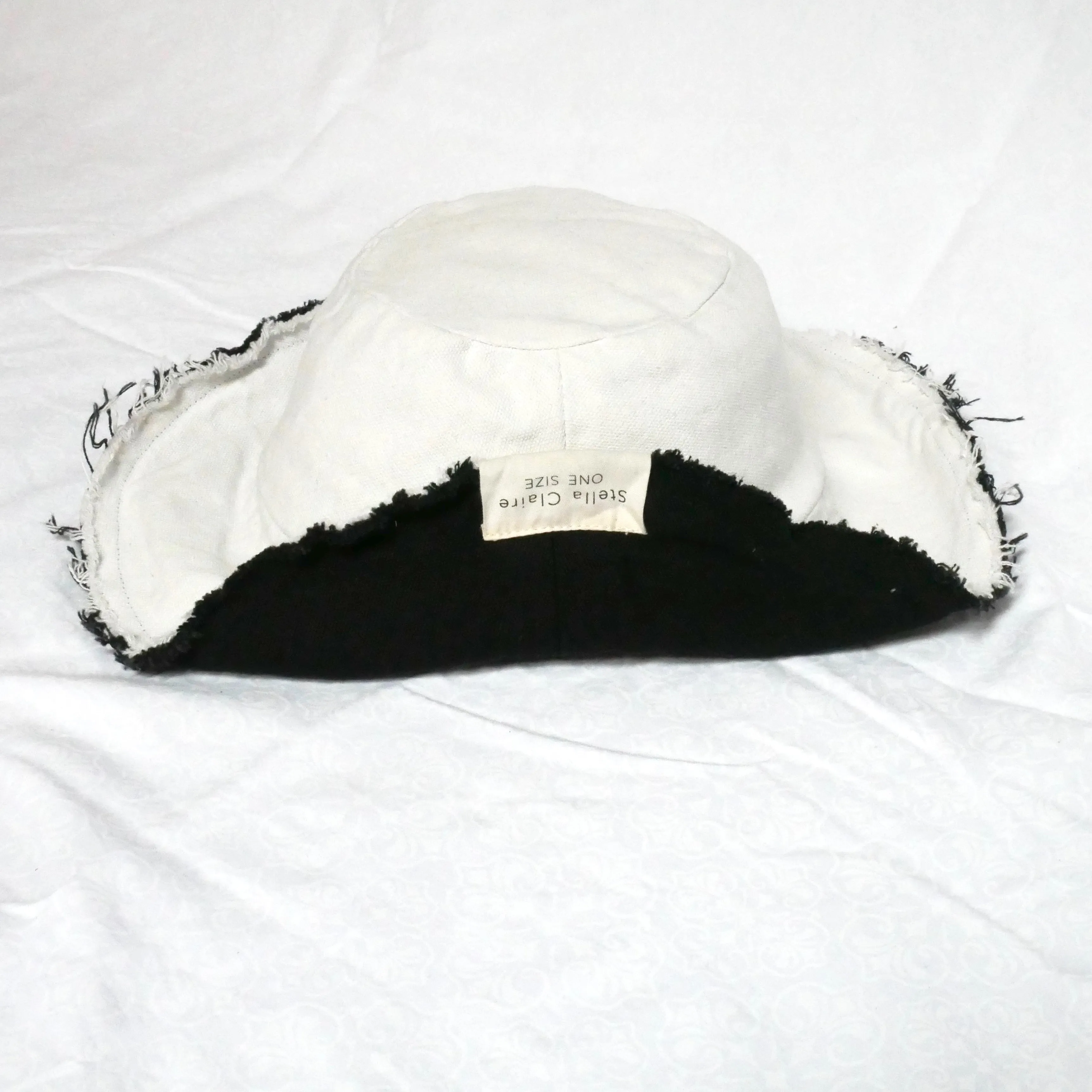 Angie Hat