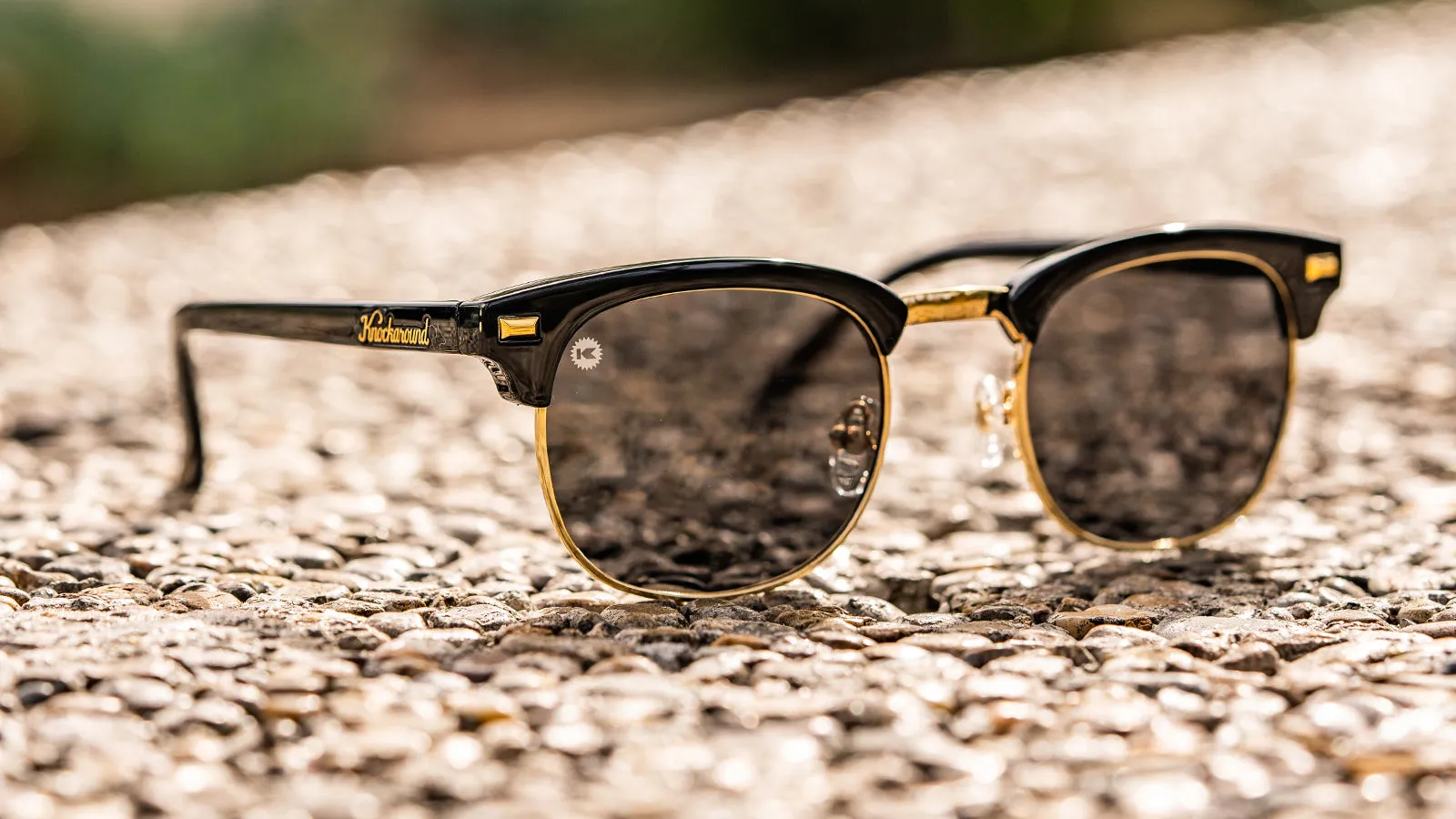 Glossy Black & Gold Brooklines