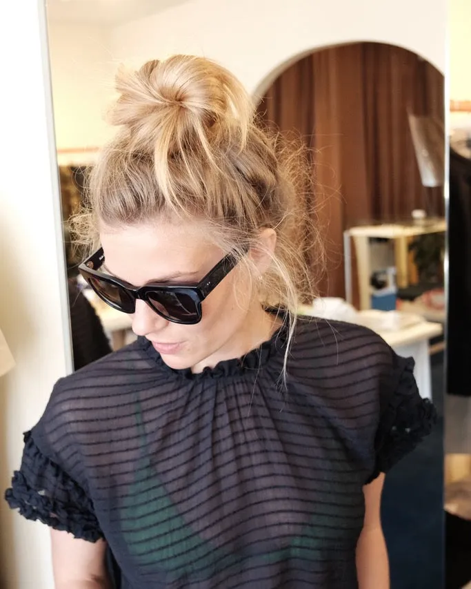 Liv Sunglasses, Dark Blue