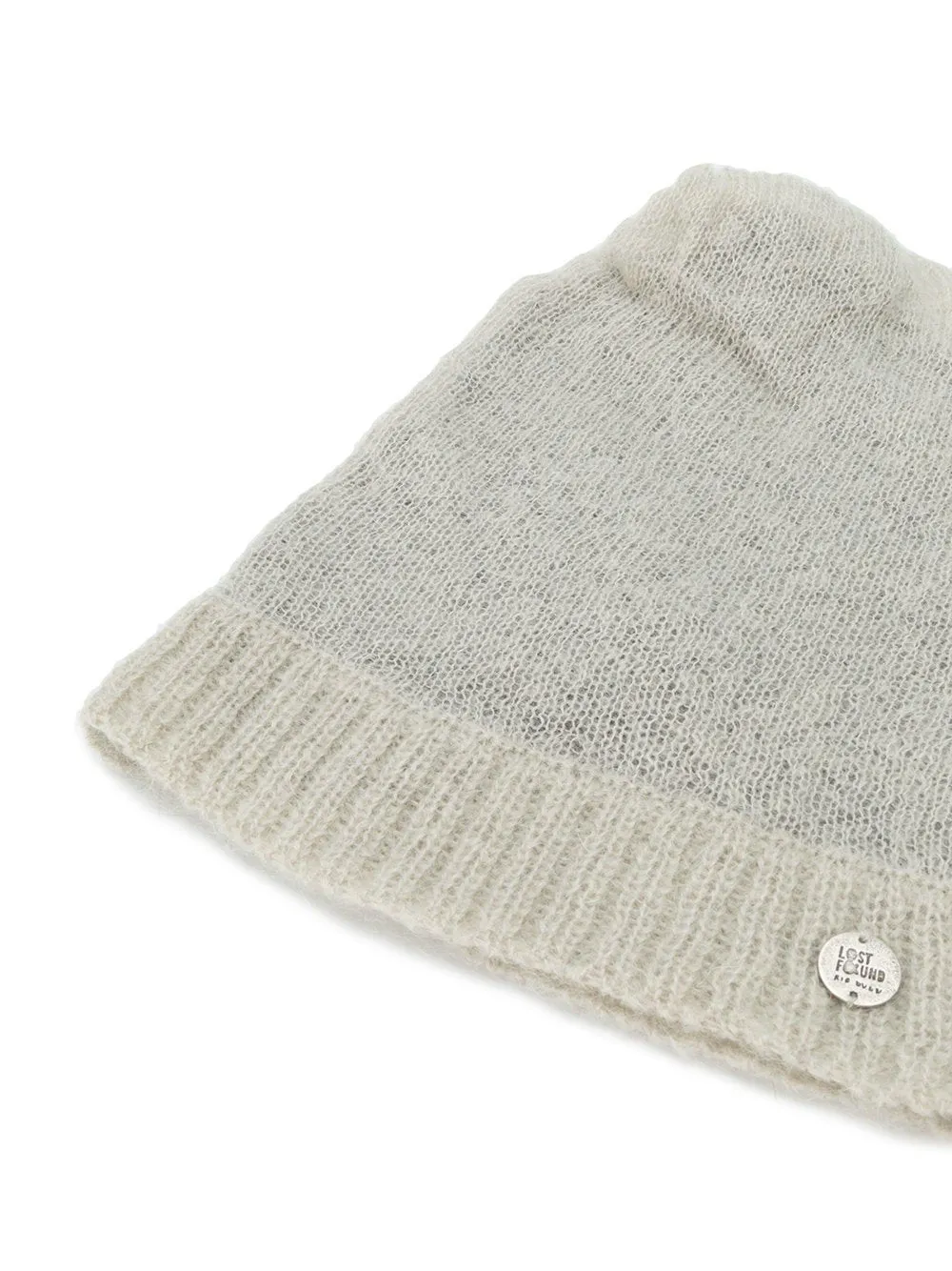 Mohair Cap Dust