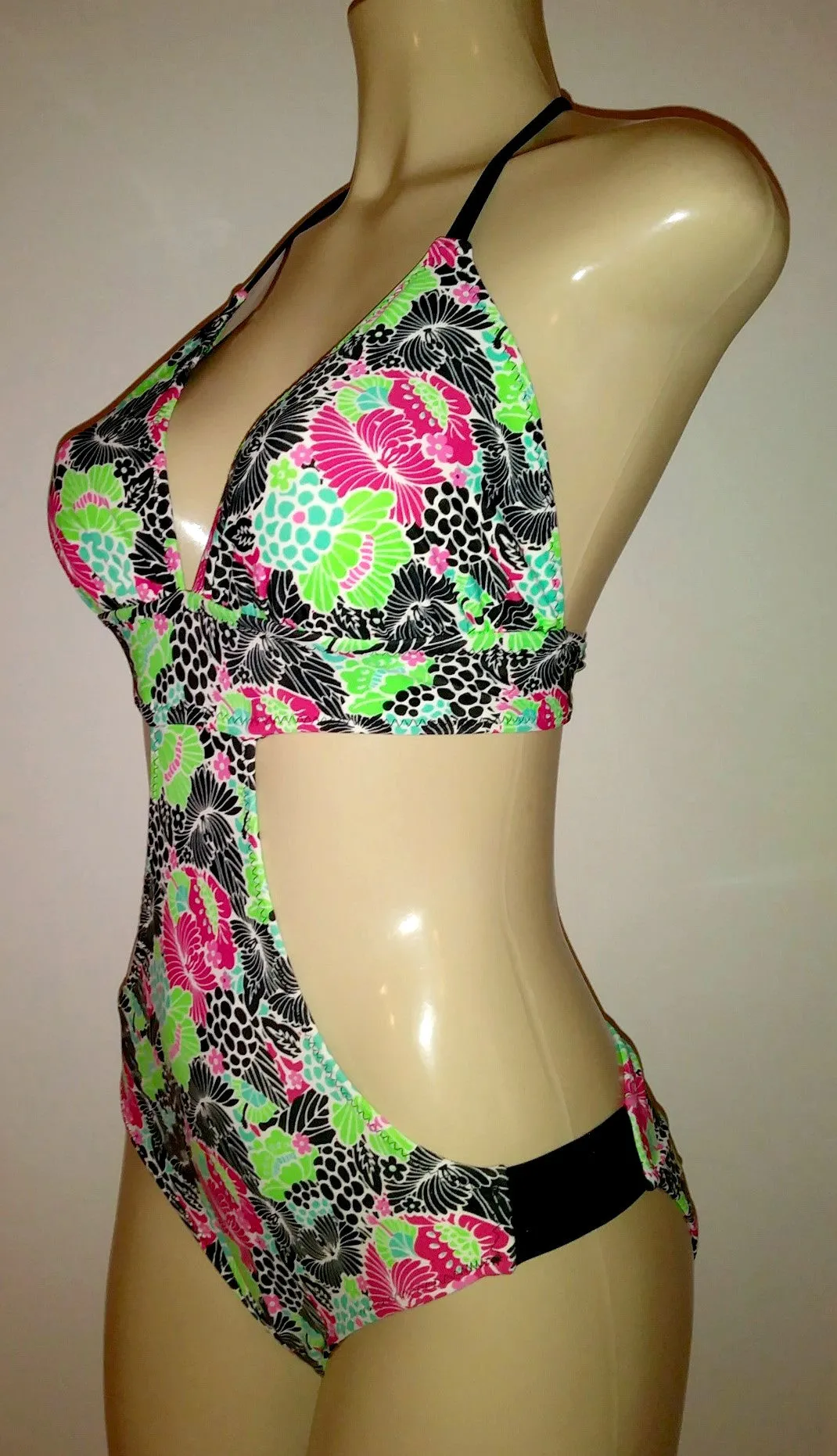 Triangle Top Rib Band Monokini Swimsuit